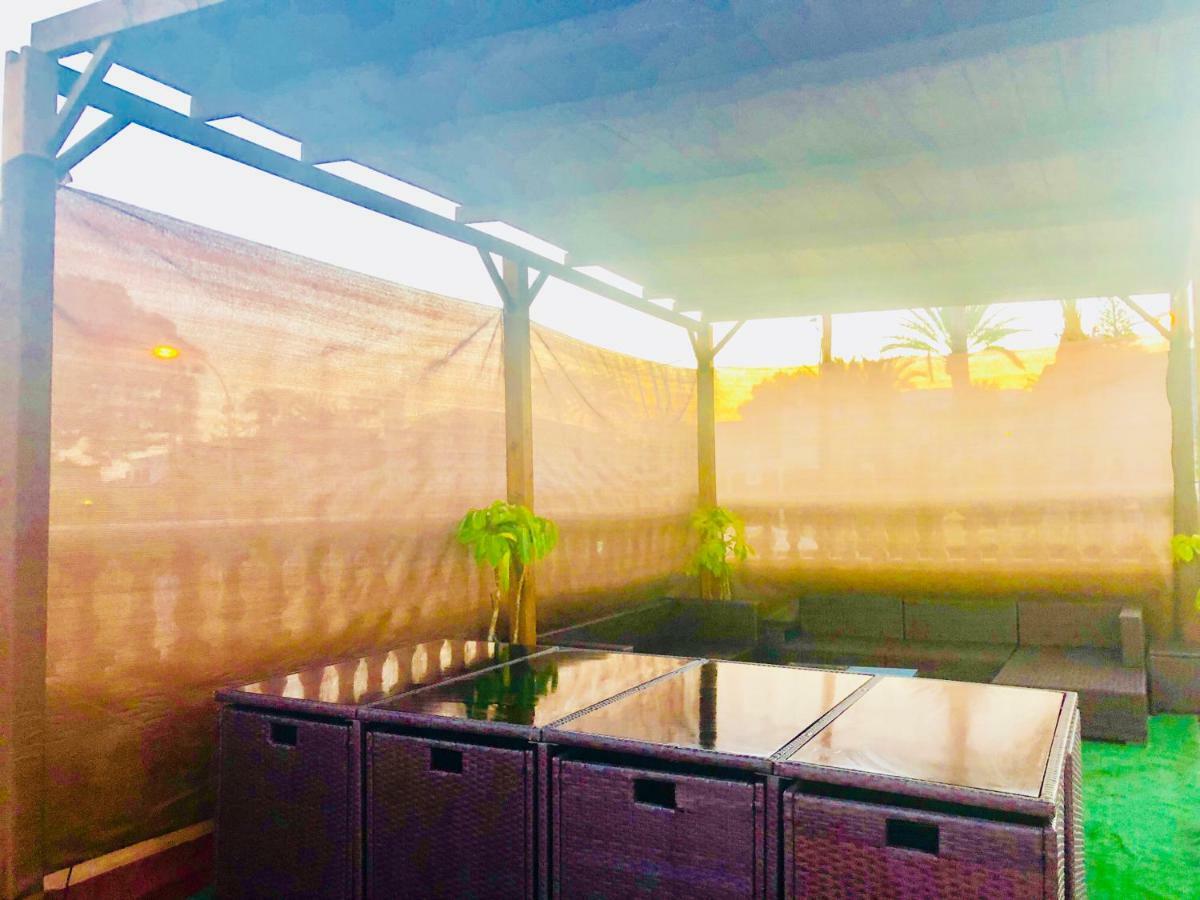 Gran Casa Con Terraza A 3 Min Playa Con Wifi - Rodeada De Servicios Roquetas de Mar Esterno foto
