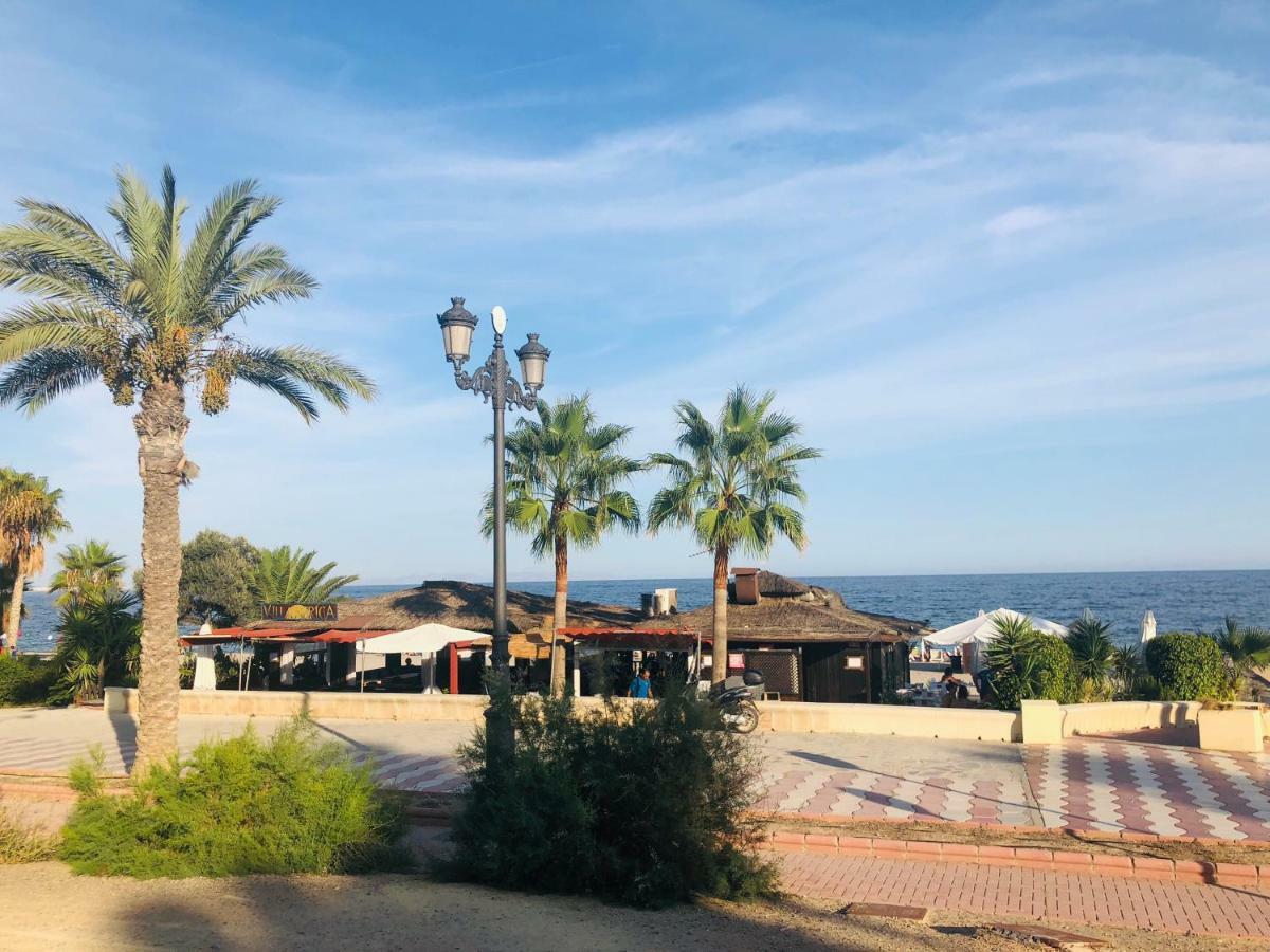 Gran Casa Con Terraza A 3 Min Playa Con Wifi - Rodeada De Servicios Roquetas de Mar Esterno foto