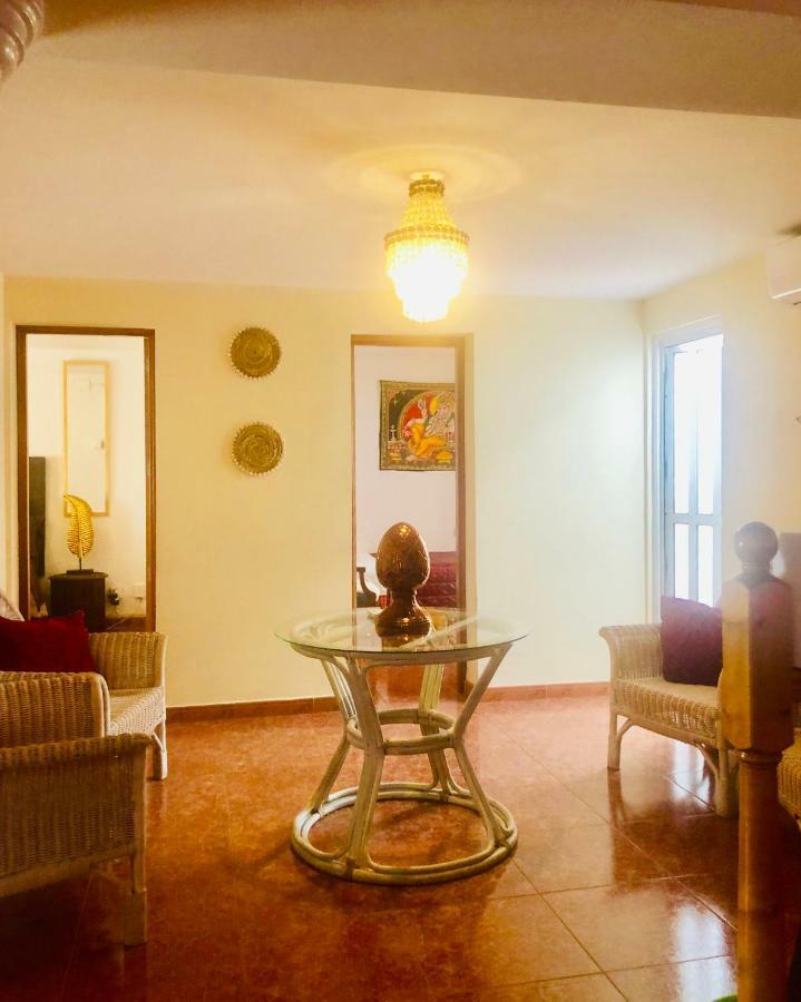 Gran Casa Con Terraza A 3 Min Playa Con Wifi - Rodeada De Servicios Roquetas de Mar Esterno foto