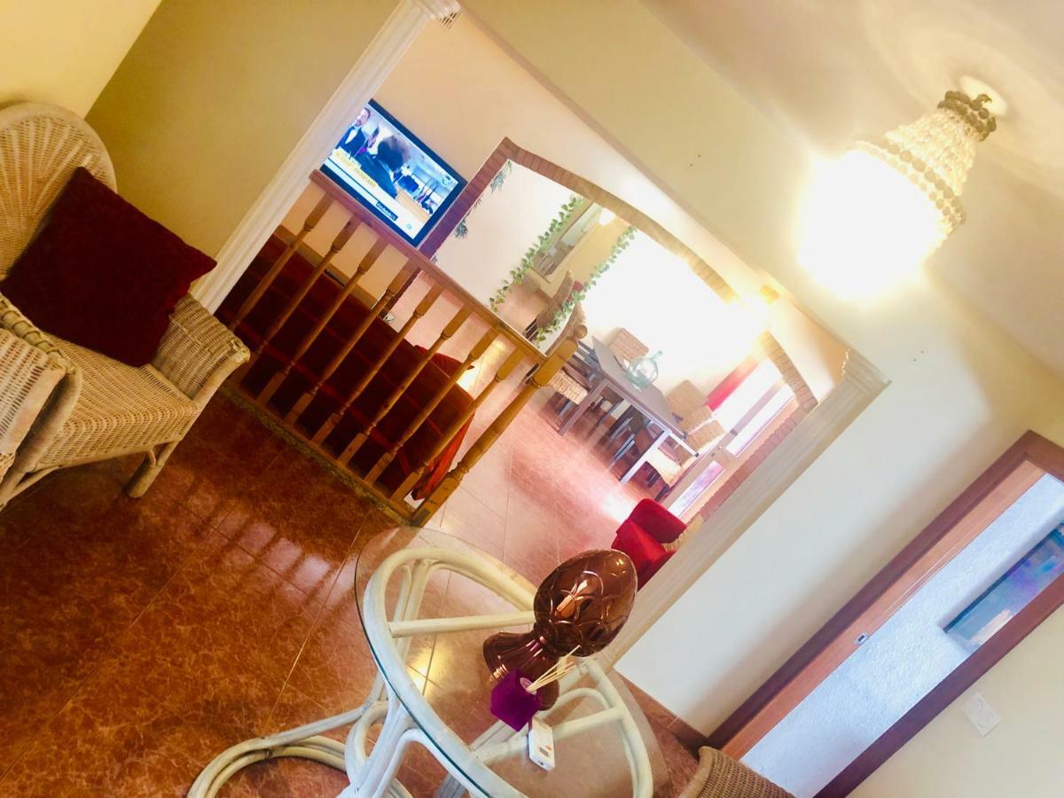 Gran Casa Con Terraza A 3 Min Playa Con Wifi - Rodeada De Servicios Roquetas de Mar Esterno foto
